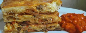 Pikantna pita od ajvara