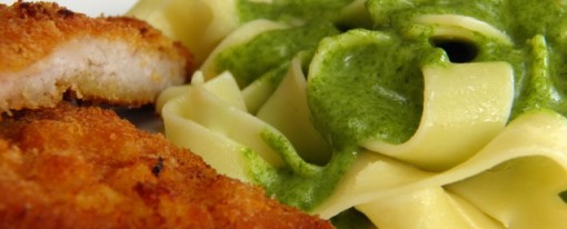 Tjestenina u zelenom umaku s parmezan odrescima