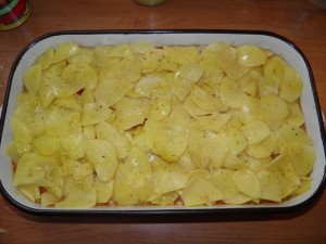 Na kraju oper red krumpira... Složenac od riže - postupak slaganja složenca 3. korak