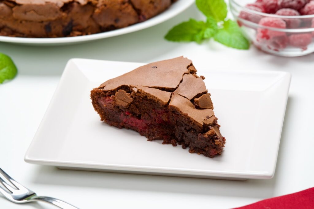 Čokoladna torta s malinama