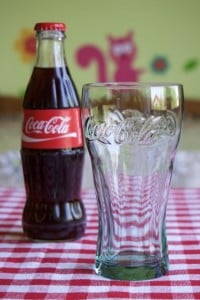 Pripremiti čašu za Coke Float