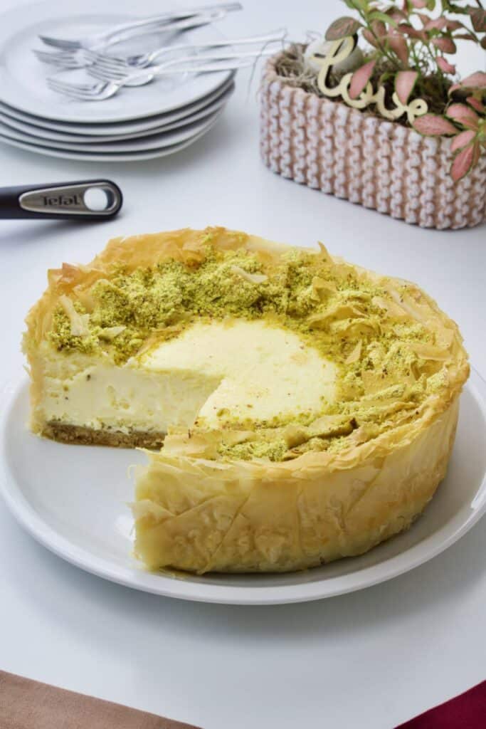 Baklava cheesecake