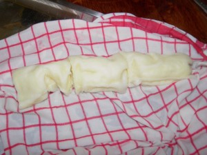 Rezanje štrukli sa sirom