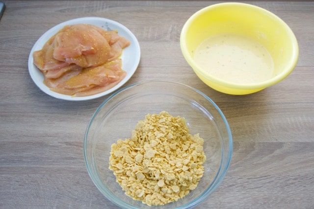 Hrskava pohana piletina u cornflakesu