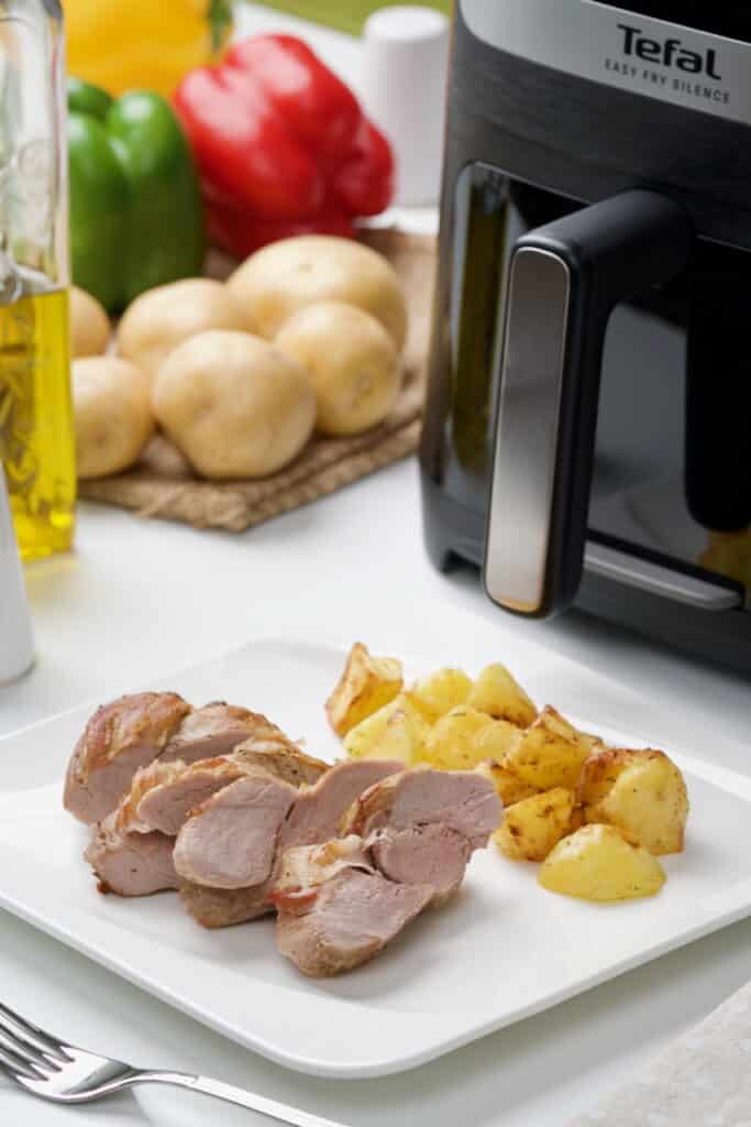 Lungić pletenica sa pečenim krumpirima Tefal Easy Fry Silence